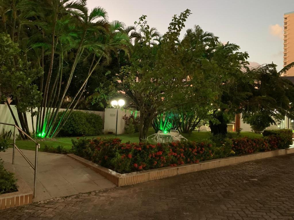 Maravilhoso Apartamento 2 Quartos Com Ofuro Porto Da Barra Salvador Summer Barra Flat Екстер'єр фото